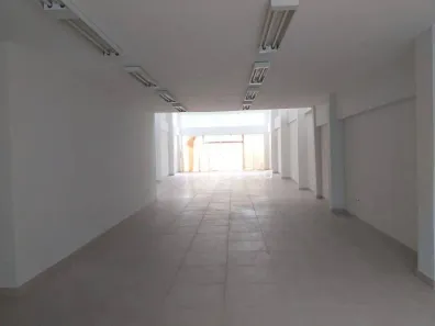 Loja / Salão / Ponto Comercial para alugar, 250m² no Centro, Caçapava