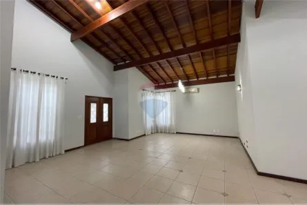Casa de Condomínio com 3 Quartos para alugar, 156m² no Vilagge Capricio, Louveira
