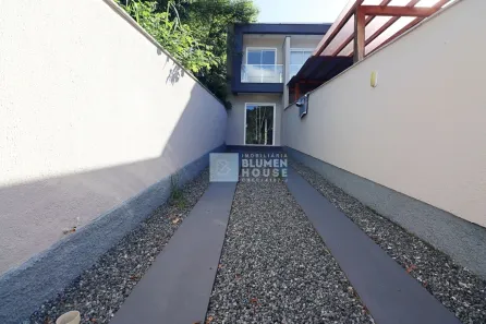 Sobrado com 2 Quartos à venda, 76m² no Itoupava Norte, Blumenau