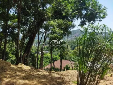 Terreno / Lote / Condomínio à venda, 721m² no Castelanea, Petrópolis