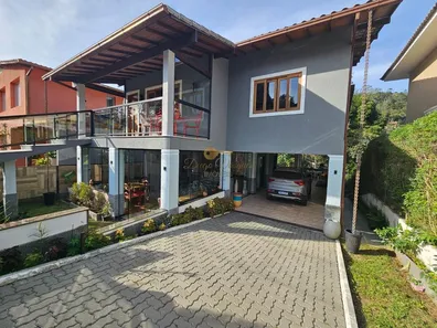 Casa de Condomínio com 4 Quartos à venda, 288m² no Posse, Teresópolis