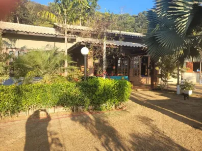 Fazenda / Sítio / Chácara com 4 Quartos à venda, 6000m² no Área Rural de Viçosa, Viçosa