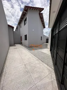 Sobrado com 2 Quartos à venda, 72m² no Jardim Rio Negro, Itaquaquecetuba