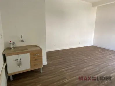 Conjunto Comercial / Sala para alugar, 35m² no Vila Silva Ribeiro, Carapicuíba