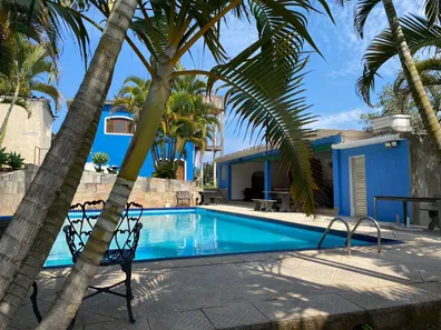 Fazenda / Sítio / Chácara com 3 Quartos para alugar, 3000m² no , Mairinque
