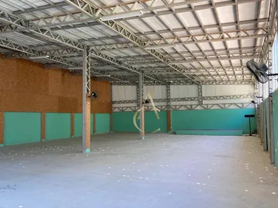 Fazenda / Sítio / Chácara com 2 Quartos à venda, 1000m² no Tinguá, Nova Iguaçu