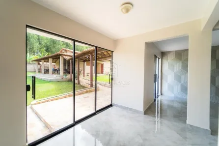 Sobrado com 4 Quartos à venda, 470m² no Park Way, Brasília