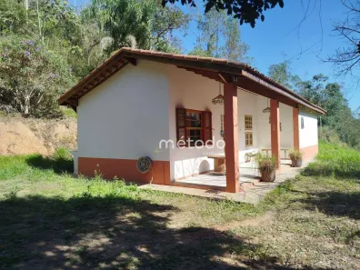 Fazenda / Sítio / Chácara com 2 Quartos à venda, 150m² no Freguesia da Escada, Guararema