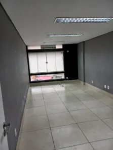 Conjunto Comercial / Sala para alugar, 28m² no Centro, Duque de Caxias