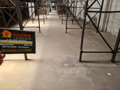 Galpão / Depósito / Armazém para alugar, 1300m² no Centro, Nilópolis