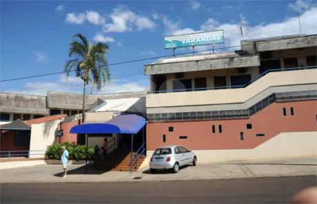 Loja / Salão / Ponto Comercial com 42 Quartos à venda, 1320m² no Centro, Araraquara
