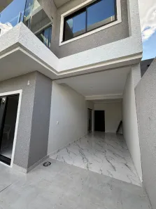 Sobrado com 3 Quartos à venda, 160m² no Pinheirinho, Curitiba