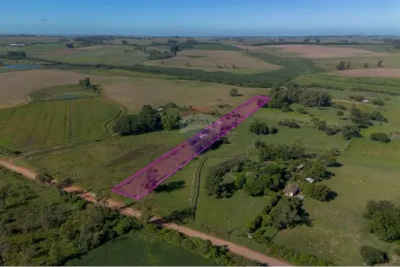 Fazenda / Sítio / Chácara com 2 Quartos à venda, 80m² no Boca do Monte, Santa Maria