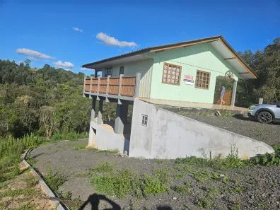 Fazenda / Sítio / Chácara com 3 Quartos à venda, 7000m² no Bateias, Campo Largo