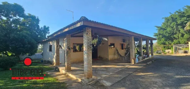 Fazenda / Sítio / Chácara com 4 Quartos à venda, 375m² no Jardim Valparaíso, Boituva
