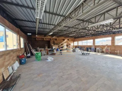 Loja / Salão / Ponto Comercial para alugar, 200m² no Jardim Terezópolis, Guarulhos