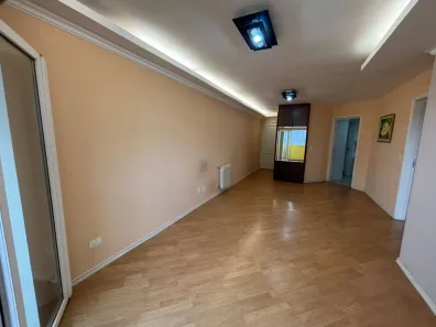 Apartamento com 3 Quartos para alugar, 102m² no Cabral, Curitiba