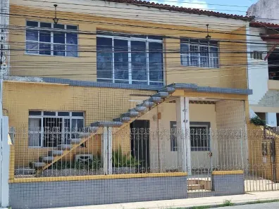 Casa Comercial com 9 Quartos à venda, 360m² no São José, Aracaju