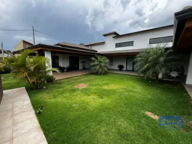 Fazenda / Sítio / Chácara com 3 Quartos à venda, 1600m² no Dona Catarina, Mairinque