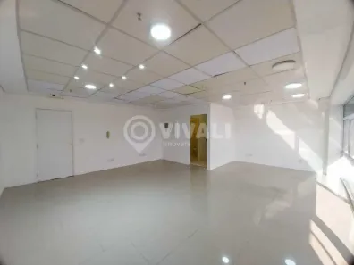 Conjunto Comercial / Sala para alugar, 58m² no Vila Cassaro, Itatiba