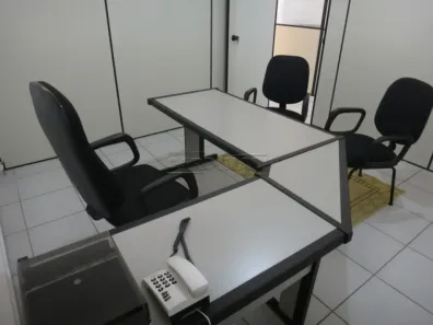 Conjunto Comercial / Sala para alugar, 50m² no Centro, Araraquara
