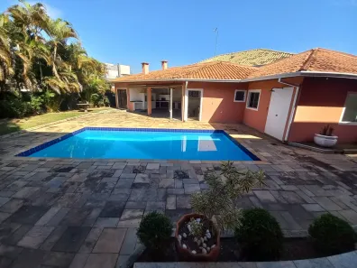 Casa de Condomínio com 4 Quartos para venda ou aluguel, 546m² no São Paulo II, Cotia