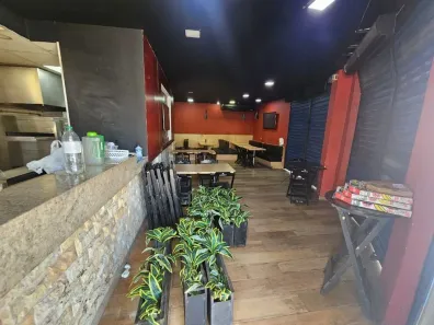 Loja / Salão / Ponto Comercial para alugar, 150m² no Centro, Mesquita