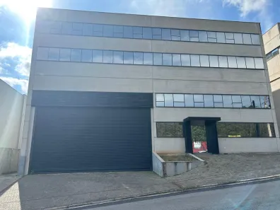 Galpão / Depósito / Armazém para alugar, 800m² no Parque Industrial San José, Cotia