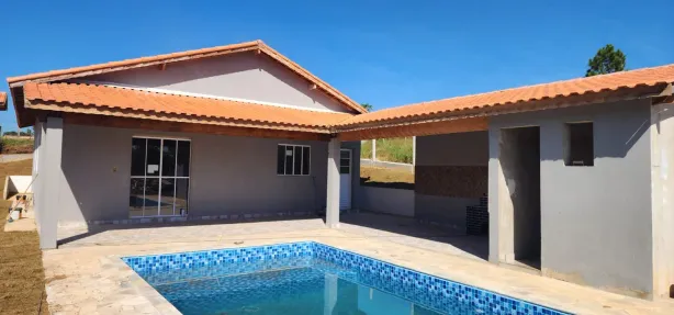 Fazenda / Sítio / Chácara com 3 Quartos à venda, 198m² no , Mairinque