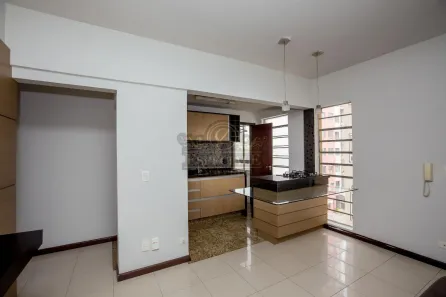 Apartamento com 2 Quartos para alugar, 52m² no Centro, Curitiba