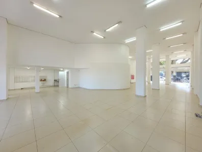 Conjunto Comercial / Sala para alugar, 296m² no Zona 08, Maringá