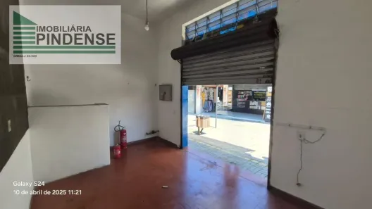 Galpão / Depósito / Armazém para alugar, 22m² no Centro, Pindamonhangaba