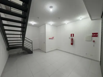 Loja / Salão / Ponto Comercial para alugar, 50m² no Centro, Viçosa