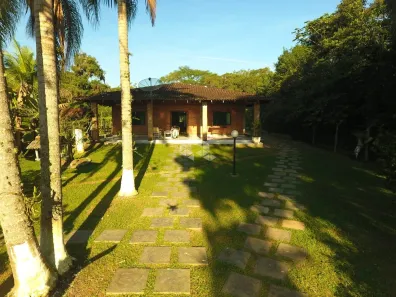 Fazenda / Sítio / Chácara com 4 Quartos à venda, 420m² no Das Laranjeiras, São Francisco do Sul