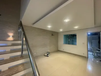 Casa com 2 Quartos para alugar, 90m² no Parque Residencial Guadalajara, Nova Iguaçu