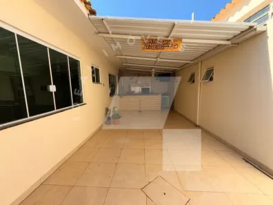 Casa com 2 Quartos para alugar, 130m² no Jardim Itaipu, Maringá