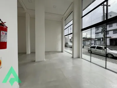 Conjunto Comercial / Sala para alugar, 62m² no Água Verde, Blumenau
