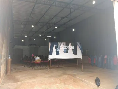 Galpão / Depósito / Armazém à venda, 240m² no Jardim Brasília, Uberlândia