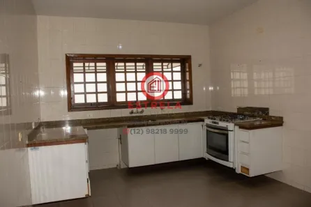 Casa com 4 Quartos para venda ou aluguel, 298m² no Jardim Flórida, Jacareí