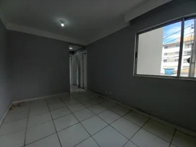 Apartamento com 3 Quartos para venda ou aluguel, 52m² no Boa União (Abrantes), Camaçari