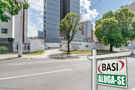 Terreno / Lote / Condomínio para alugar, 593m² no Bacacheri, Curitiba