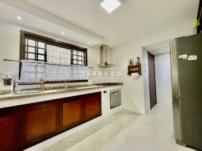 Casa de Condomínio com 5 Quartos à venda, 340m² no Centro, Guapimirim