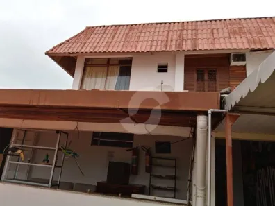 Casa Comercial com 33 Quartos à venda, 700m² no Piratininga, Niterói