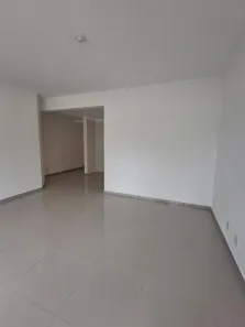 Apartamento com 2 Quartos para alugar, 84m² no Gravatá, Navegantes