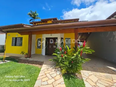 Casa com 3 Quartos para alugar, 354m² no Lagoinha, Ubatuba