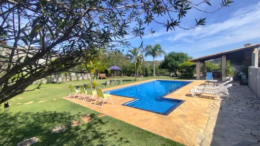 Fazenda / Sítio / Chácara com 3 Quartos à venda, 1300m² no , Mairinque