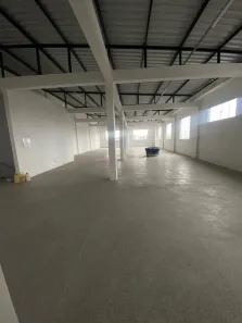 Prédio Inteiro para alugar, 270m² no Serraria Brasil, Feira de Santana