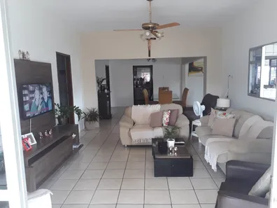 Casa com 5 Quartos à venda, 300m² no , Moreno