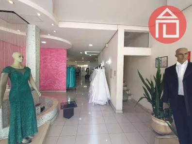 Prédio Inteiro para alugar, 578m² no Centro, Bragança Paulista