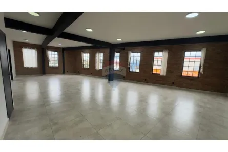 Loja / Salão / Ponto Comercial para alugar, 100m² no Jardim Doutor Júlio de Mesquita Filho, Bragança Paulista